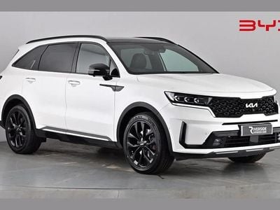 Used Kia Sorento 201 HP (147 kW) 2023 White pearl SUV