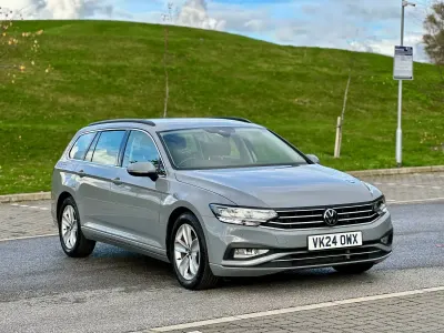 Used VW Passat SE 150 HP (110 kW) 2024 Grey Estate