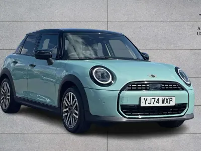 Używany Mini Cooper Hatch 154 KM (113 kW) 2024 Zielony Hatchback