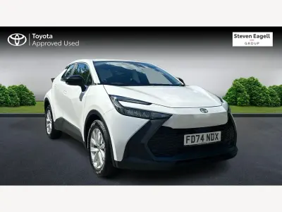 Used Toyota C-HR 140 HP (102 kW) 2024 White SUV