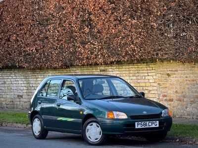 Used Toyota Starlet 75 HP (55 kW) 1997 Green Hatchback