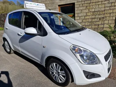 Używany Suzuki Splash SZ4 94 KM (69 kW) 2013 Biały Hatchback