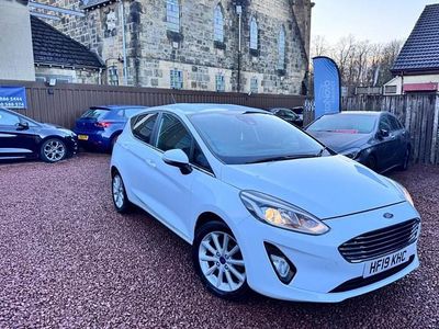 Used Ford Fiesta Titanium 100 HP (73 kW) 2019 White Hatchback