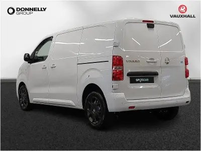 Used Vauxhall Vivaro 143 HP (105 kW) 2024 White MPV