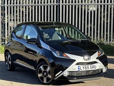 Black Used 2015 Toyota Aygo X-clusiv Hatchback | £6,795 (Fair price)