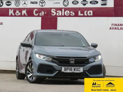 Używany Honda Civic SE 129 KM (94 kW) 2018 Szary Hatchback