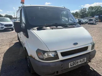Used Ford Transit 85 HP (62 kW) 2004 White Van