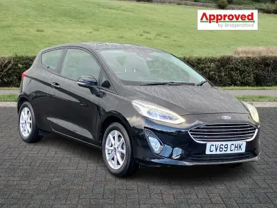 Używany Ford Fiesta Zetec 70 KM (51 kW) 2019 Czarny Hatchback