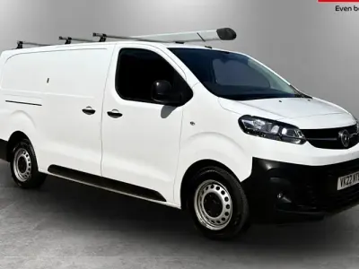 Used Vauxhall Vivaro 101 HP (74 kW) 2022 White MPV