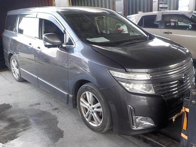 Used Nissan Elgrand 2013 Blue MPV