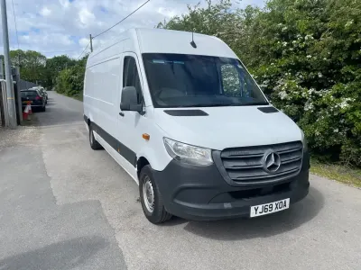 Używany Mercedes Sprinter 2019 Biały Van