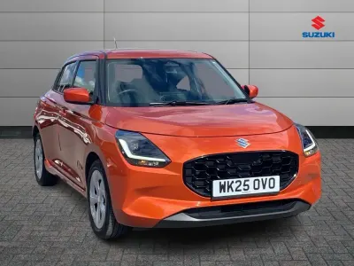 Używany Suzuki Swift 82 KM (60 kW) 2025 Pomarańczowy Hatchback
