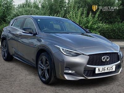 Infiniti Q30