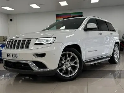 Begagnad Jeep Grand Cherokee Summit 247 HK (181 kW) 2017 Beige SUV