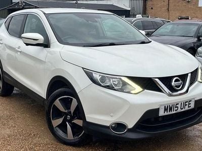 Used Nissan Qashqai N-TEC 2015 White SUV
