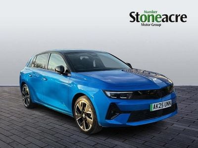 Used Vauxhall Astra Ultimate 114 kW (156 HP) 2025 Blue Hatchback