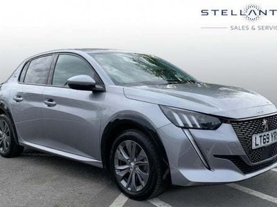 Peugeot e-208