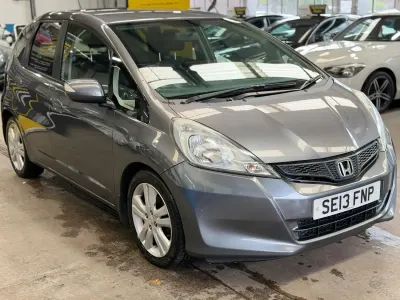 Second-hand Honda Jazz ES 99 CP (72 kW) 2013 Gri Hatchback