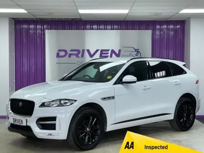 Begagnad Jaguar F-Pace R-Sport 180 HK (132 kW) 2019 Vit SUV