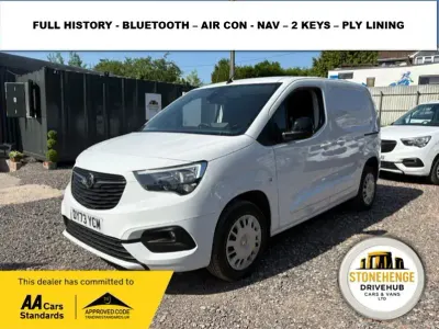 Used Vauxhall Combo 100 HP (73 kW) 2023 White MPV