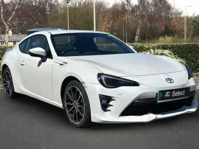 Used Toyota GT86 GT 196 HP (144 kW) 2017 White Coupe