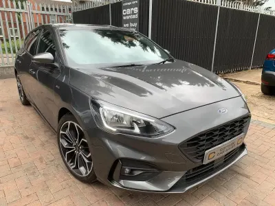 Used Ford Focus ST-Line X 125 HP (91 kW) 2018 Grey Hatchback