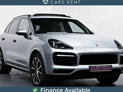 Begagnad Porsche Cayenne 340 HK (250 kW) 2022 Silver SUV