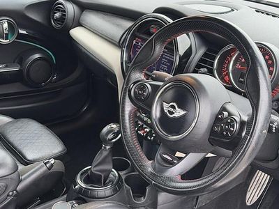 Used 2017 Mini Cooper Hatch Hatchback | £11,499 (Super price)