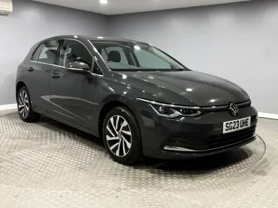 Second-hand VW Golf VIII Style 204 CP (150 kW) 2023 Gri Hatchback