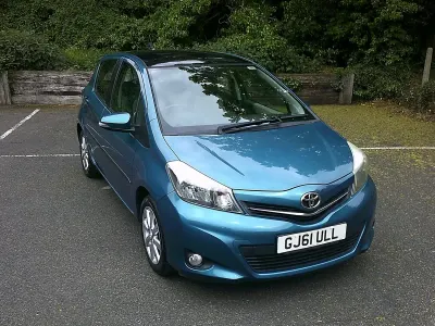 Usado Toyota Yaris 2011 Turquesa Citadino