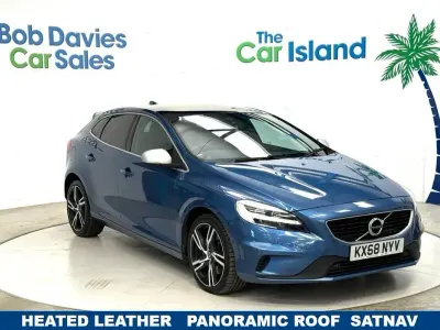 Used Volvo V40 R-Design Pro 150 HP (110 kW) 2018 Blue Hatchback