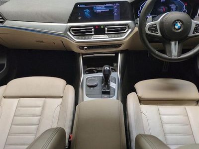 BMW 330e