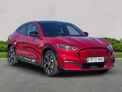 Käytetty Ford Mustang Extended Range 351 HP (258 kW) 2022 Punainen Viistoperä