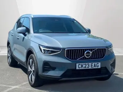 Used Volvo XC40 Core 211 HP (155 kW) 2022 Grey SUV