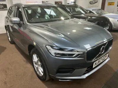Used Volvo XC60 Momentum 2017 Grey SUV
