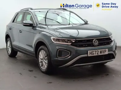 Used VW T-Roc Life 150 HP (110 kW) 2022 Blue SUV