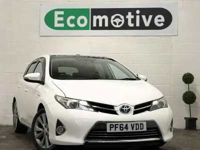 Usado Toyota Auris Hybrid 136 HP (100 kW) 2015