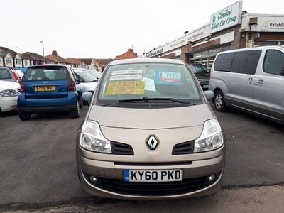 Used Renault Modus Dynamique 86 HP (63 kW) 2010 Beige MPV