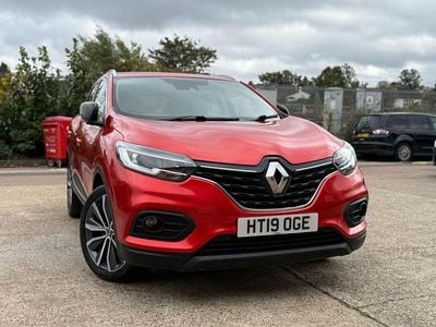 Red Used 2019 Renault Kadjar Iconic SUV | £6,990 (Fair price)