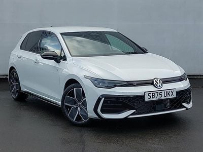 New VW Golf VIII Black Edition 150 HP (110 kW) 2025 White Hatchback