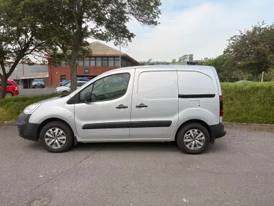 Used Peugeot Partner 2019 Silver MPV