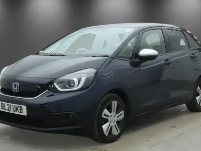 Używany Honda Jazz Hybrid 107 KM (78 kW) 2021 Niebieski Hatchback