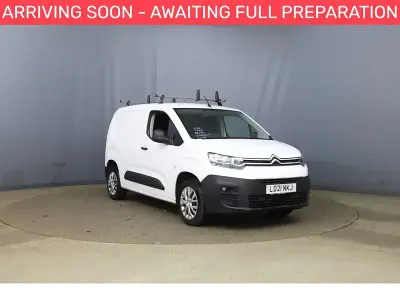 Used Citroën Berlingo 100 HP (73 kW) 2021 White MPV