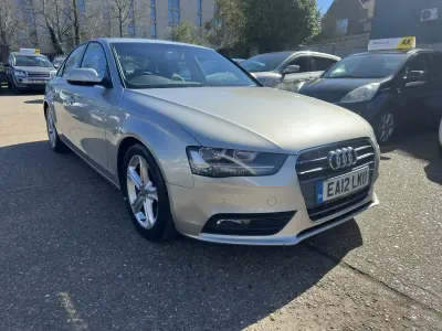 Begagnad Audi A4 163 HK (119 kW) 2012 Silver Sedan