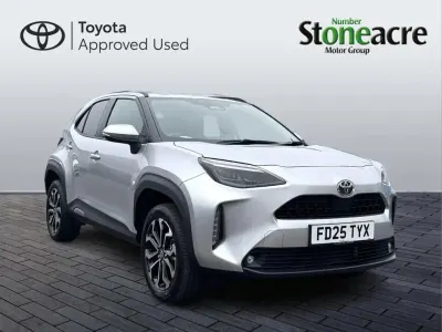 Used Toyota Yaris Cross Design 113 HP (83 kW) 2025 Silver SUV