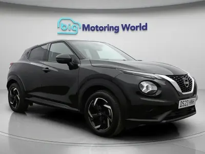 Usado Nissan Juke N-Connecta 114 HP (83 kW) 2023 Preto SUV