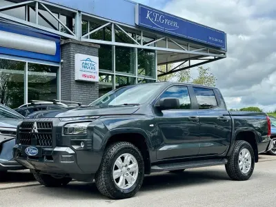 New Mitsubishi L200 201 HP (147 kW) 2026 Grey Pickup