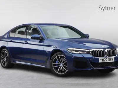 Begagnad BMW 530e M Sport 288 HK (211 kW) 2022 Blå