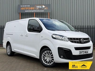 Used Vauxhall Vivaro S 100 HP (73 kW) 2023 White MPV