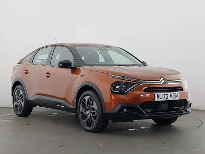 Usado Citroën C4 PureTech 131 HP (96 kW) 2022 Castanho Citadino